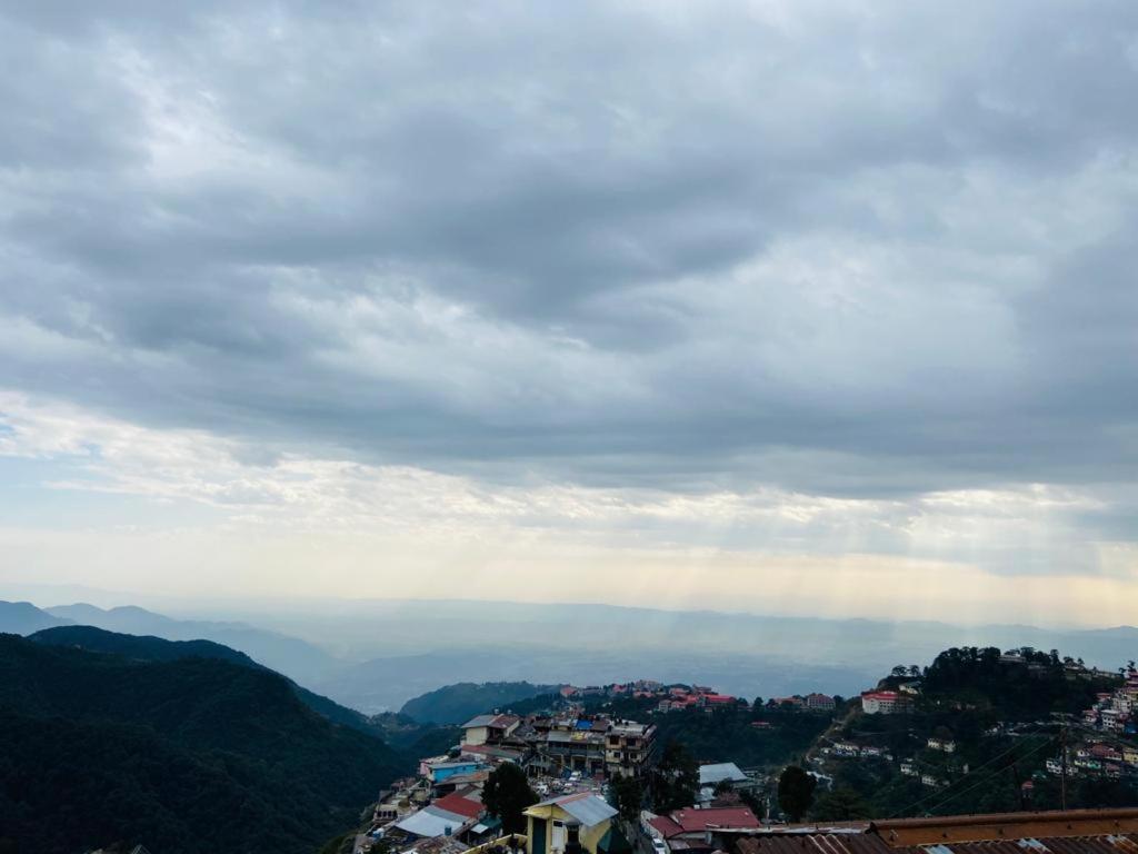 Ivy Bank Guest House Landour Mussoorie Exterior photo